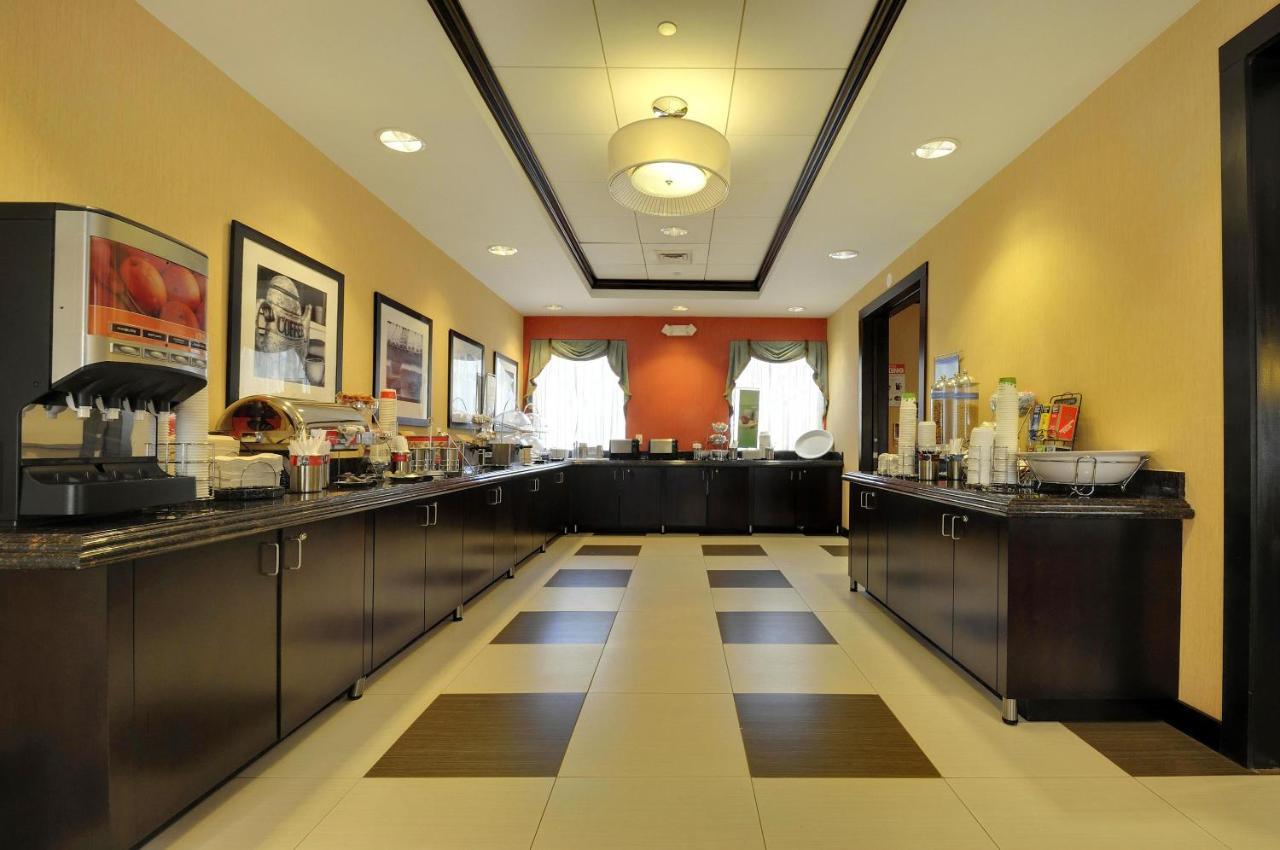 Hampton Inn Jericho - Westbury Εξωτερικό φωτογραφία