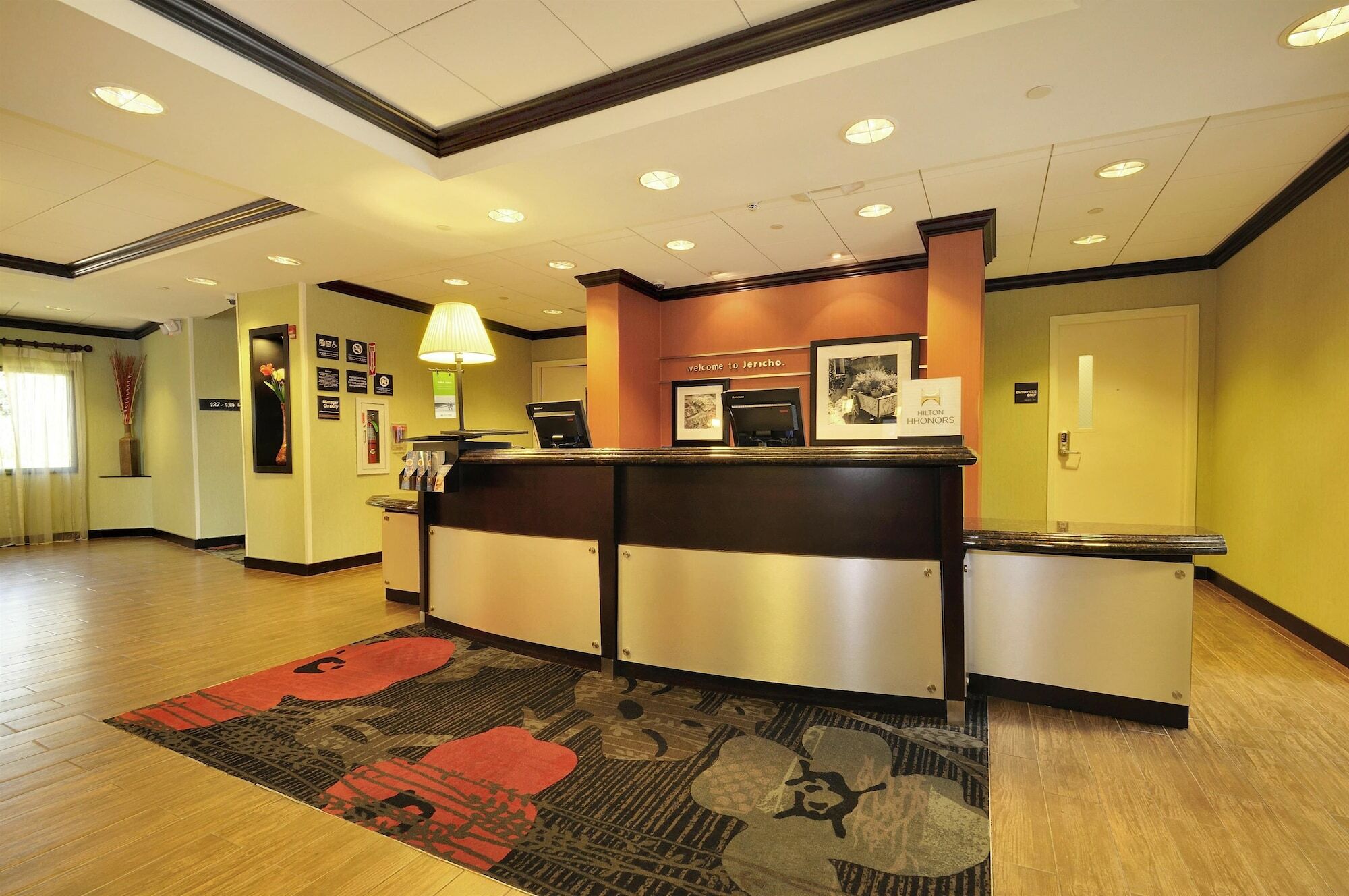 Hampton Inn Jericho - Westbury Εξωτερικό φωτογραφία