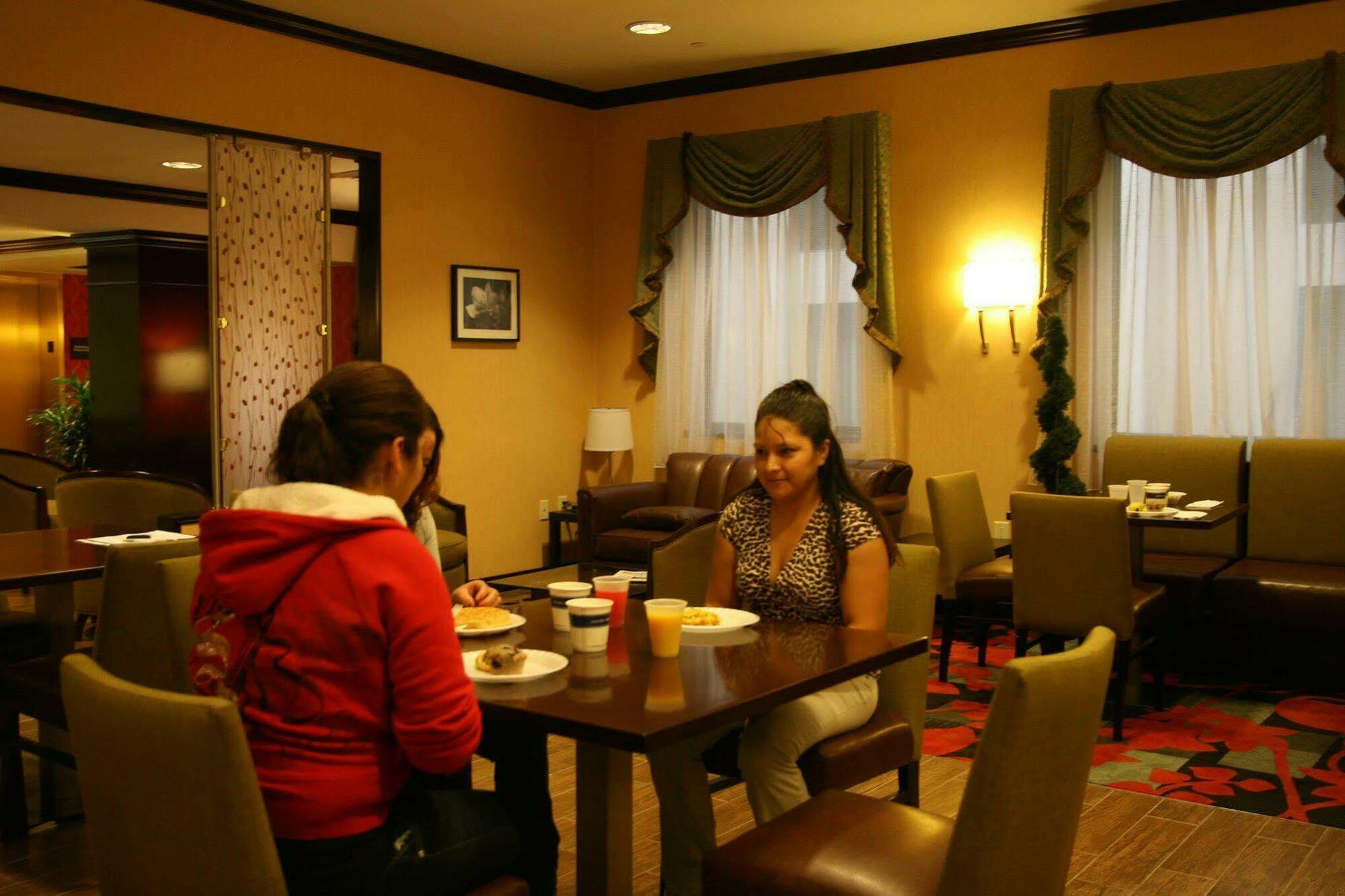 Hampton Inn Jericho - Westbury Εστιατόριο φωτογραφία