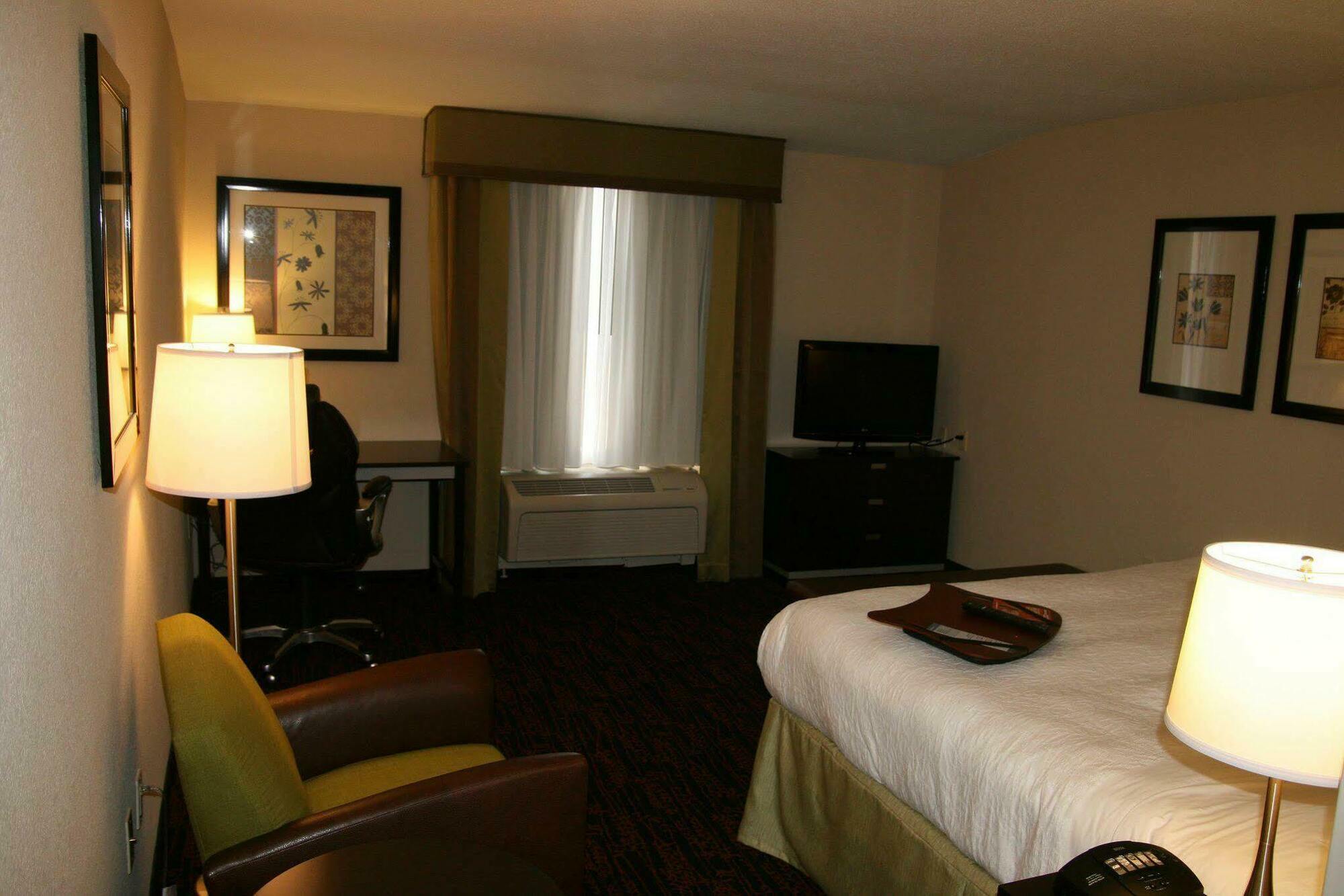 Hampton Inn Jericho - Westbury Δωμάτιο φωτογραφία